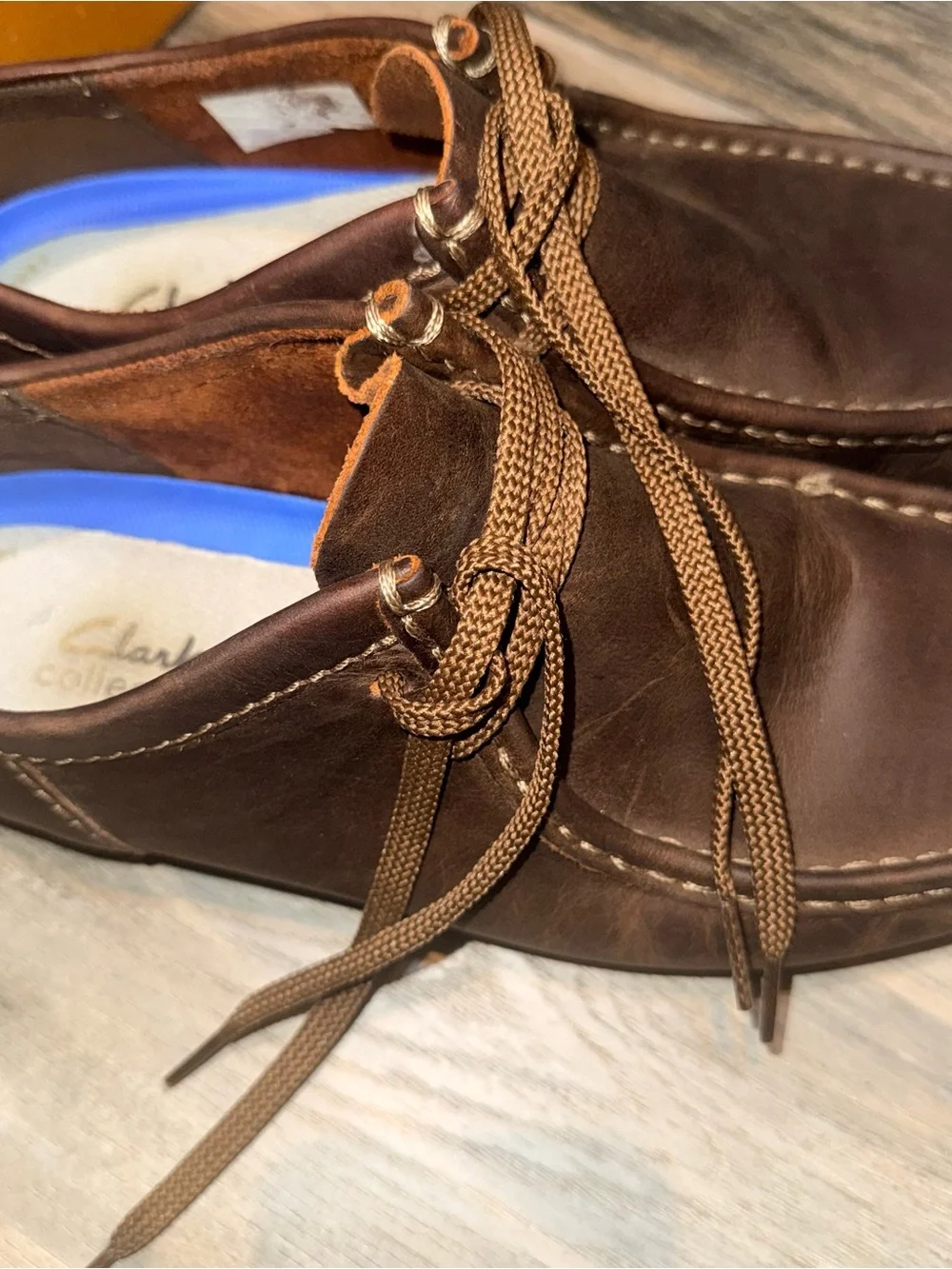 Clark’s original wallabee men’s 9.5 leather moc toe crepe sole lace shoe